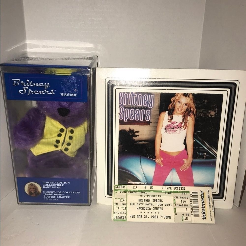Britney‎ Spears SENSATIONAL Bear Limited Edition W/Vintage Concert Ticket